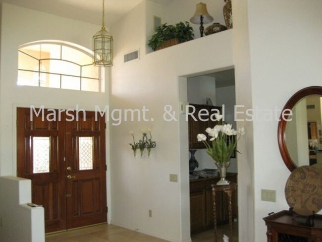 Building Photo - 1844 E Catamaran Dr