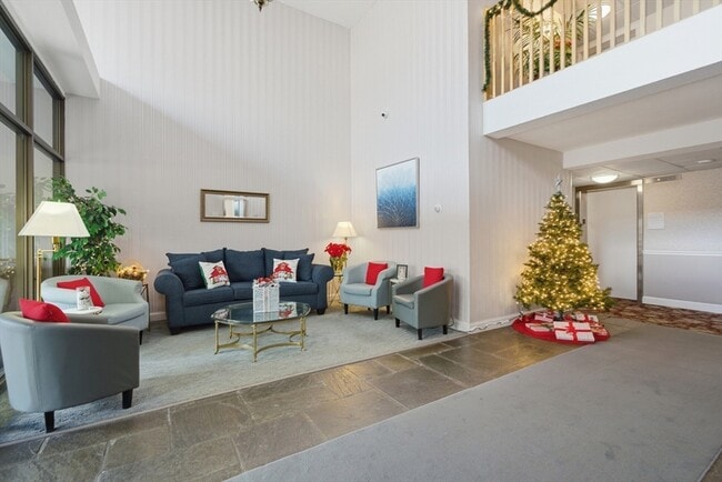 Foto del edificio - 2 Summit Dr