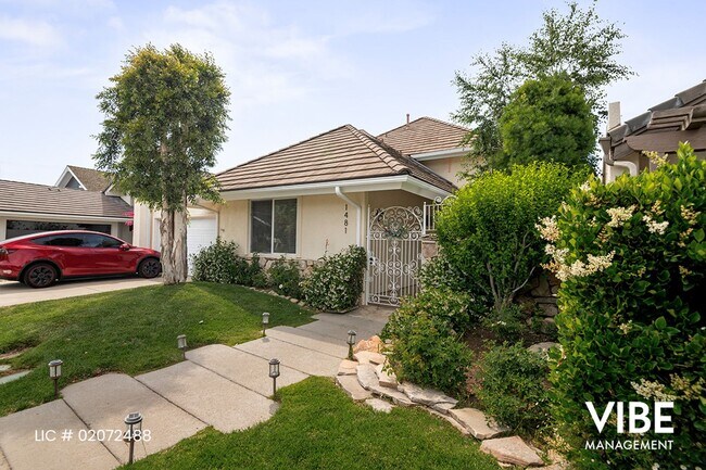 Foto del edificio - Gorgeous GUARD GATED Westlake Island 3+3 home w/ BOAT DOCK & BOAT!