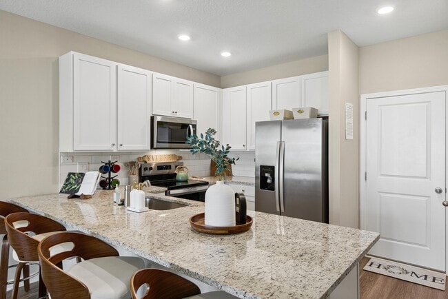 Building Photo - Casa Solara Townhomes