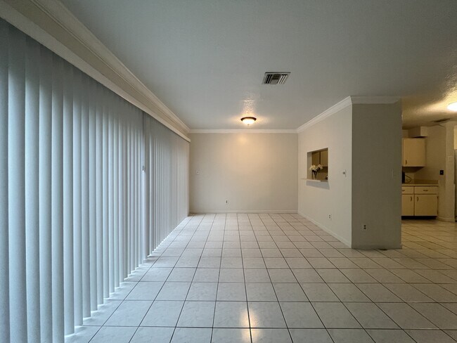 Foto del edificio - 8032 NW 29th St
