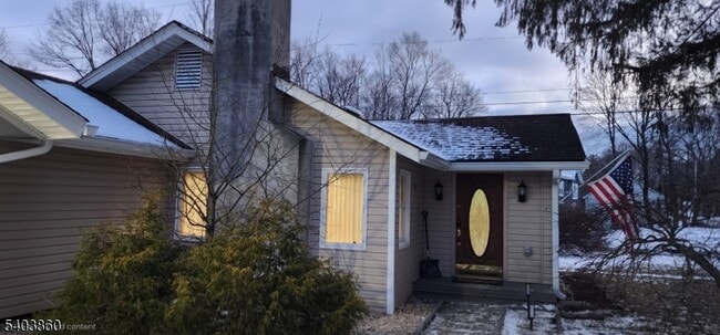 Foto del edificio - 36 Wawayanda Rd