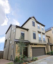 Building Photo - 10911 Upland Pass Dr