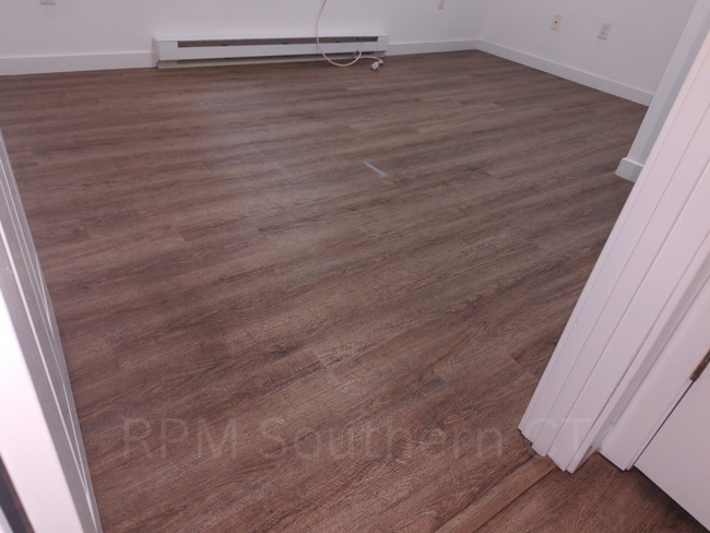 Building Photo - Charming 2-Bedroom, 1-Bathroom Rental Acce...