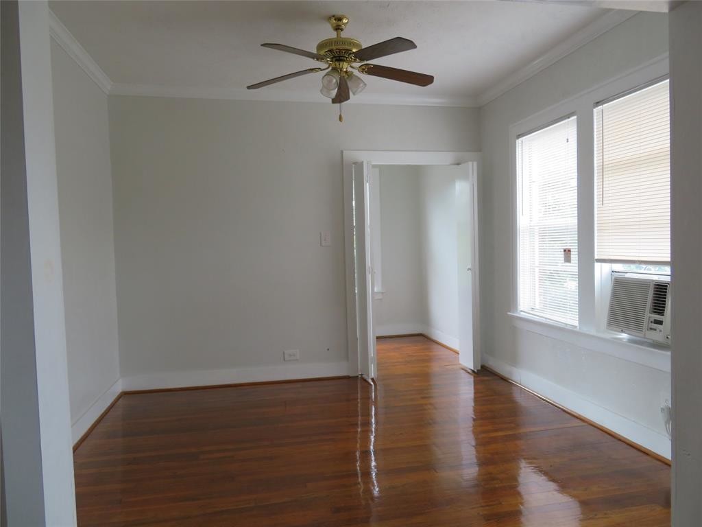 Primary Photo - 4829 McKinney St