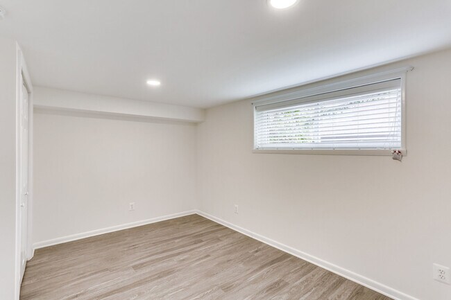 Building Photo - 7320 Dunston Street