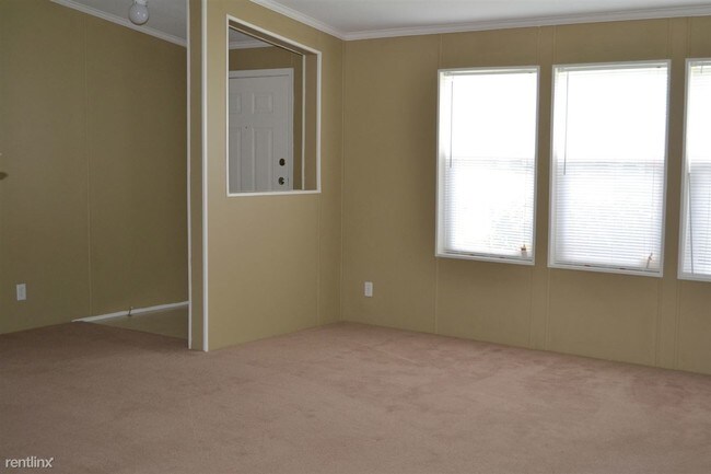 Building Photo - 4 br, 3 bath House - 10474 Willow Brook