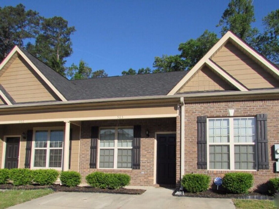 Foto del edificio - 3BR 2BA Townhome off Wrightsboro Rd.