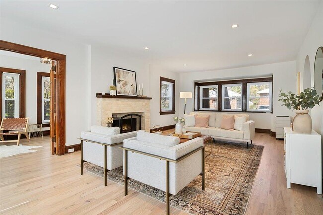 Foto del edificio - 206 Lakeview Ave