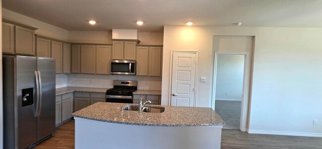 Building Photo - 4125 Sky Dr