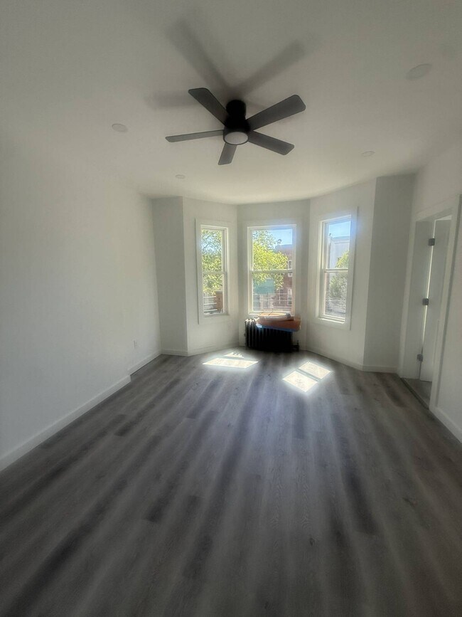 Foto del edificio - 739 43rd St