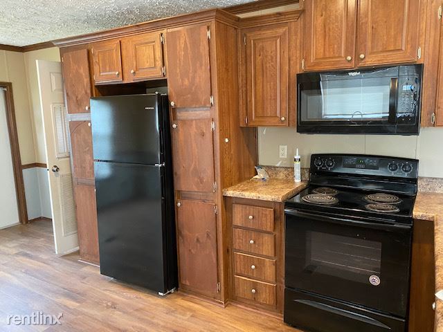 Building Photo - 3 br, 2 bath Mobile Home - 328 Eisenhower