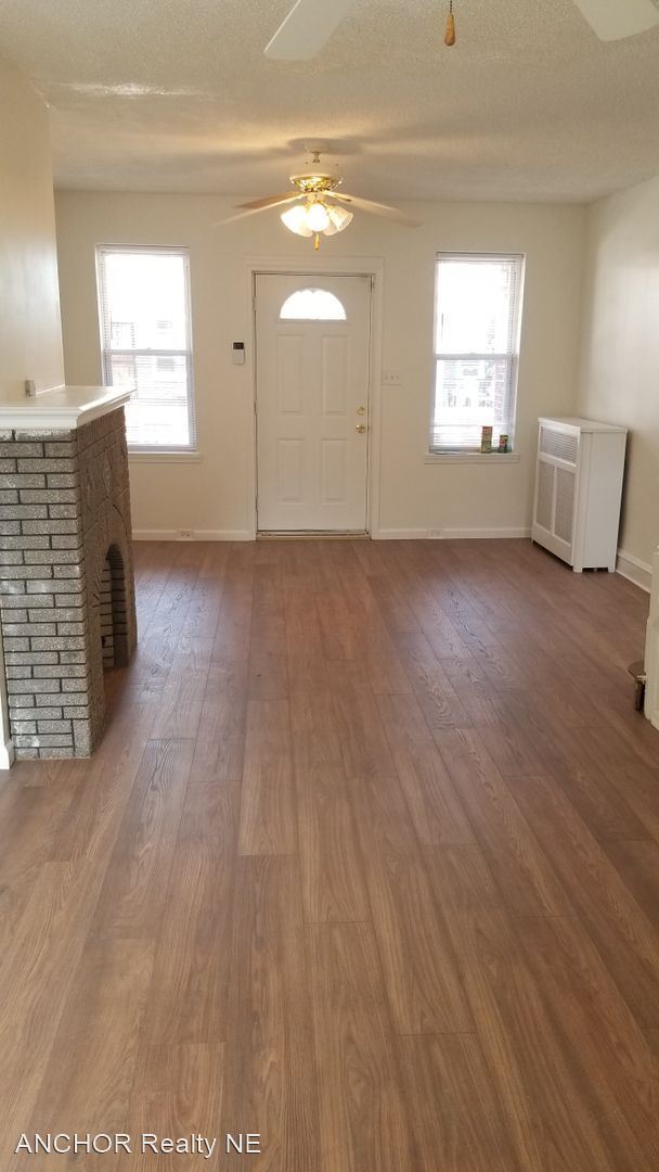 Building Photo - 2 br, 1 bath House - 5211 Glenloch St.