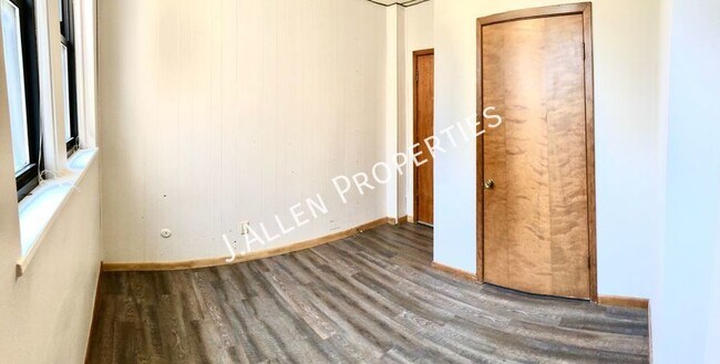 Foto del edificio - 313 N 12th St