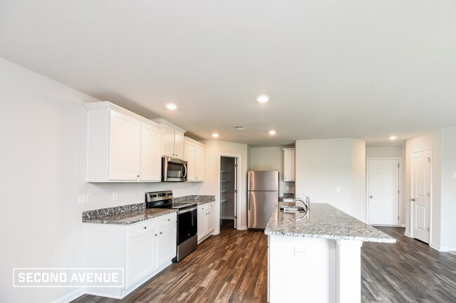 Building Photo - 705 Sapodilla Ln