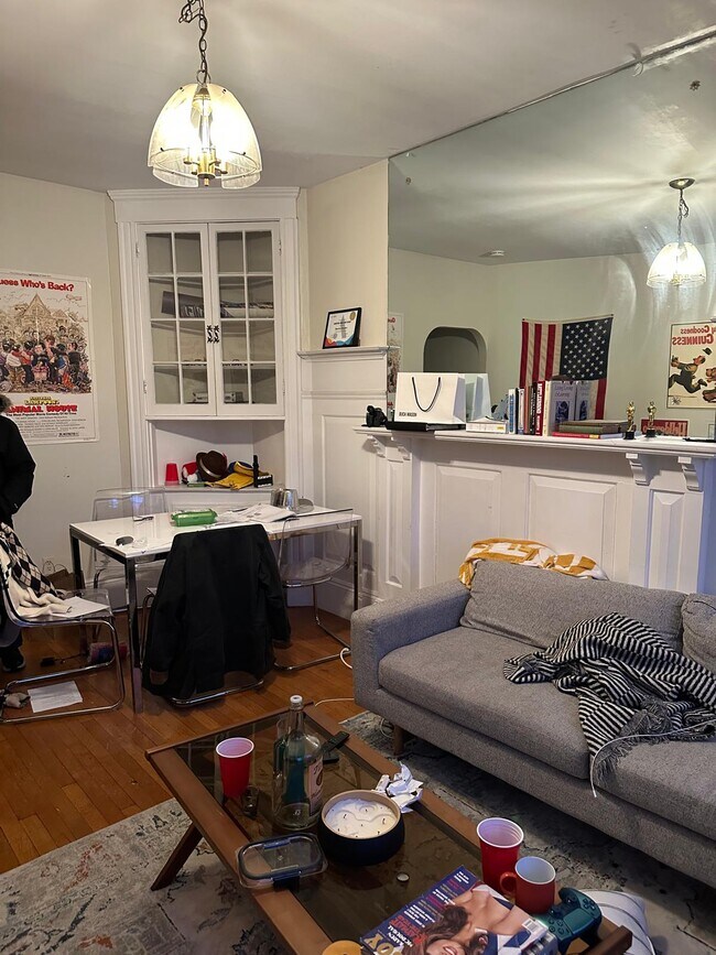 Foto del edificio - 1243 Beacon St