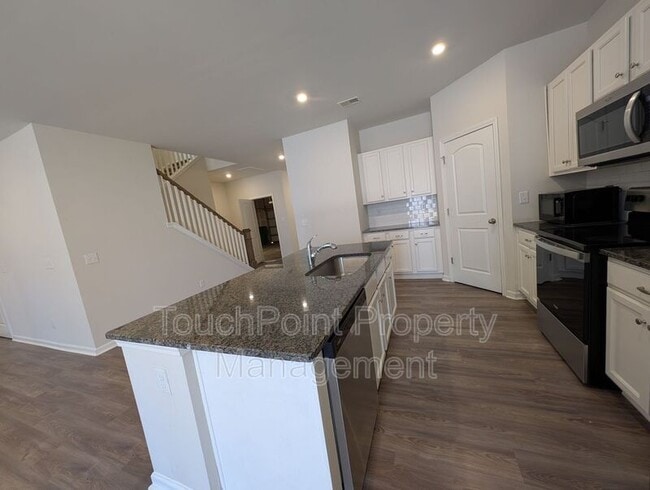 Foto del edificio - 3340 Blf Hl Ln