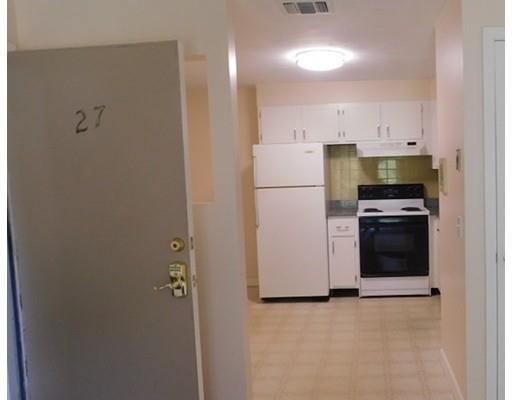 Foto del edificio - 176 Maple Ave