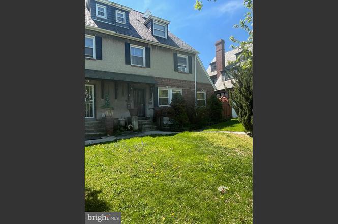 Primary Photo - 1205 Lakeside Ave