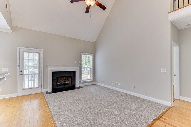 Foto del edificio - 4116 Chastain Dr