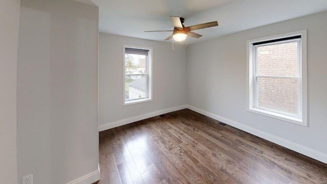 Foto del edificio - 4217 Blaine Ave