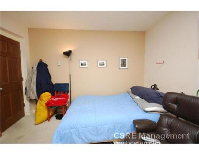 Building Photo - HUge 3 bed near berklee