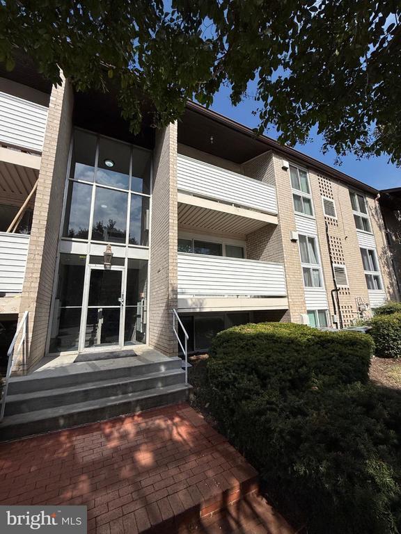 Foto del edificio - 5602 Bismach Dr