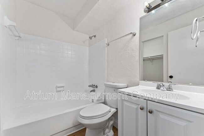 Foto del edificio - 1220 NW 12th St