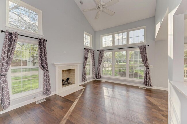 Foto del edificio - 2222 Seaver Ln