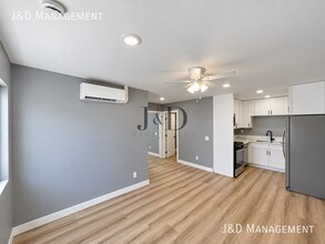 Building Photo - 3815 Newton Ave