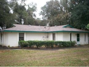 Building Photo - 2321 Forest Dr