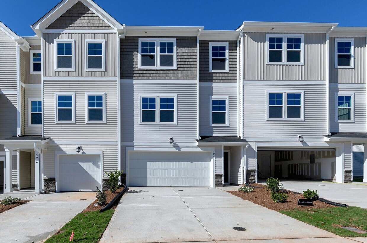 3034 Castle Loch Ln, Durham, NC 27703 Room for Rent in Durham, NC