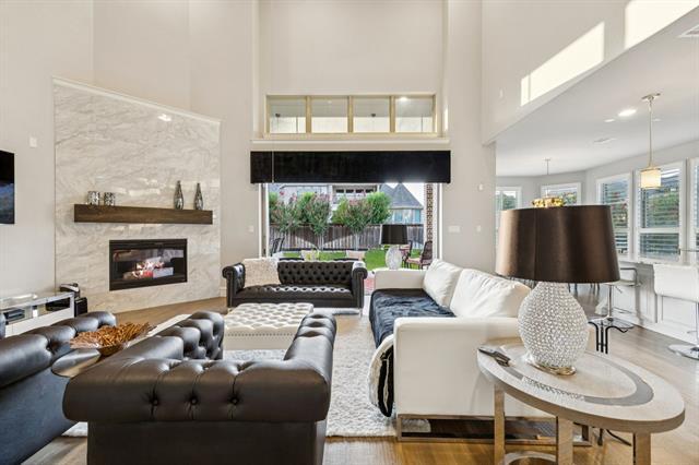 Building Photo - 920 Rhone Ln