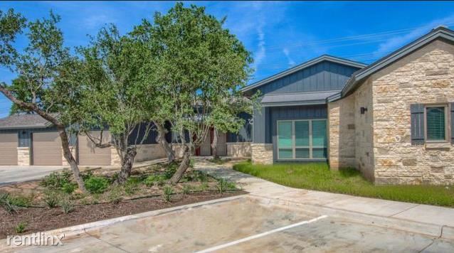 Foto del edificio - 2 br, 1 bath Condo - 28725 RR12 Flat  1 Bath