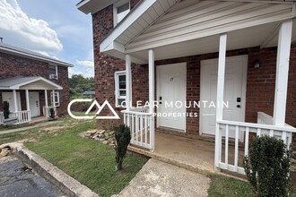 Building Photo - 19 Dunbar Ct