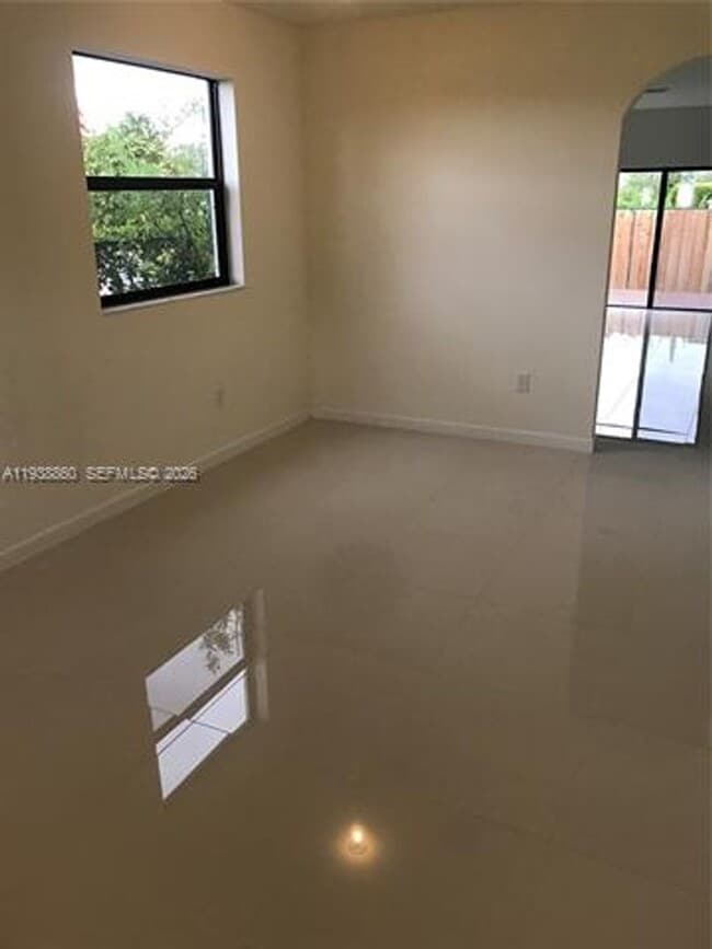 Building Photo - 8806 NW 103rd Ave