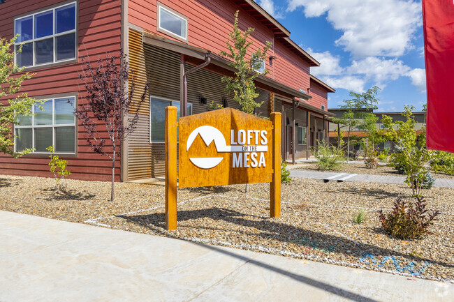 Foto del edificio - Lofts on the Mesa