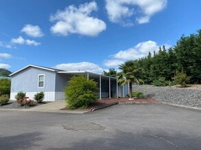 Building Photo - 230 Oak Leaf Ln