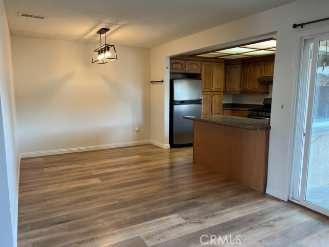 Building Photo - 5452 Villa Way