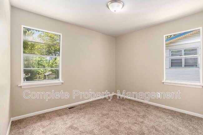 Foto del edificio - 2737 24th St SW