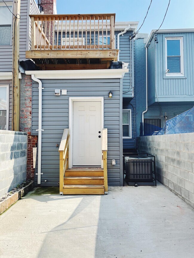 Building Photo - 2806 Orleans St
