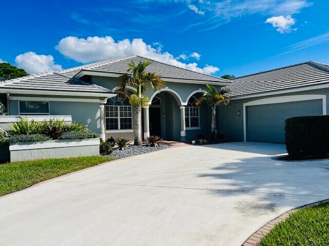 Primary Photo - 8204 Kiawah Trce