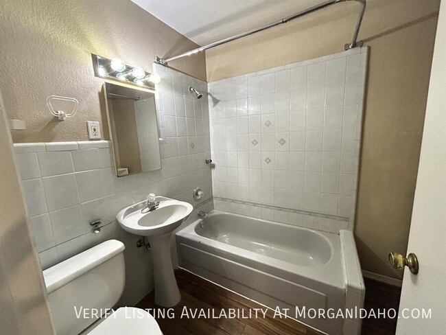 Foto del edificio - 8521 W Marigold St