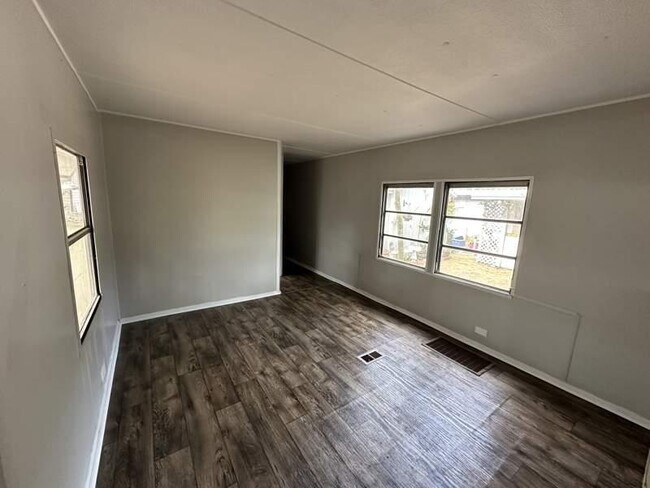 Foto del edificio - 130 S Suncoast Blvd