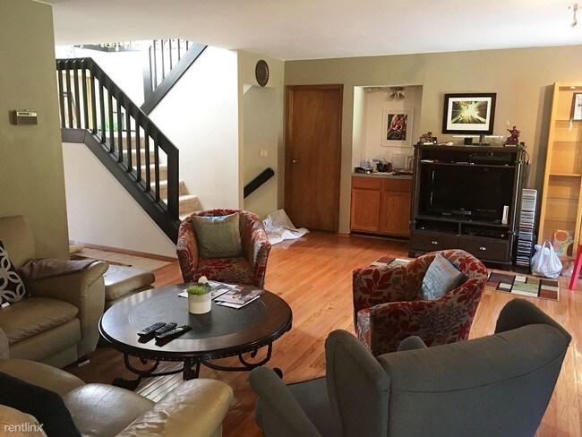 Foto del edificio - 40295 Ladene Ln