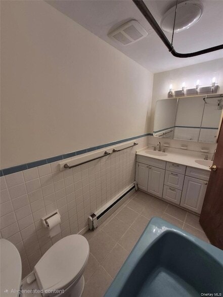 Building Photo - 907 1st St