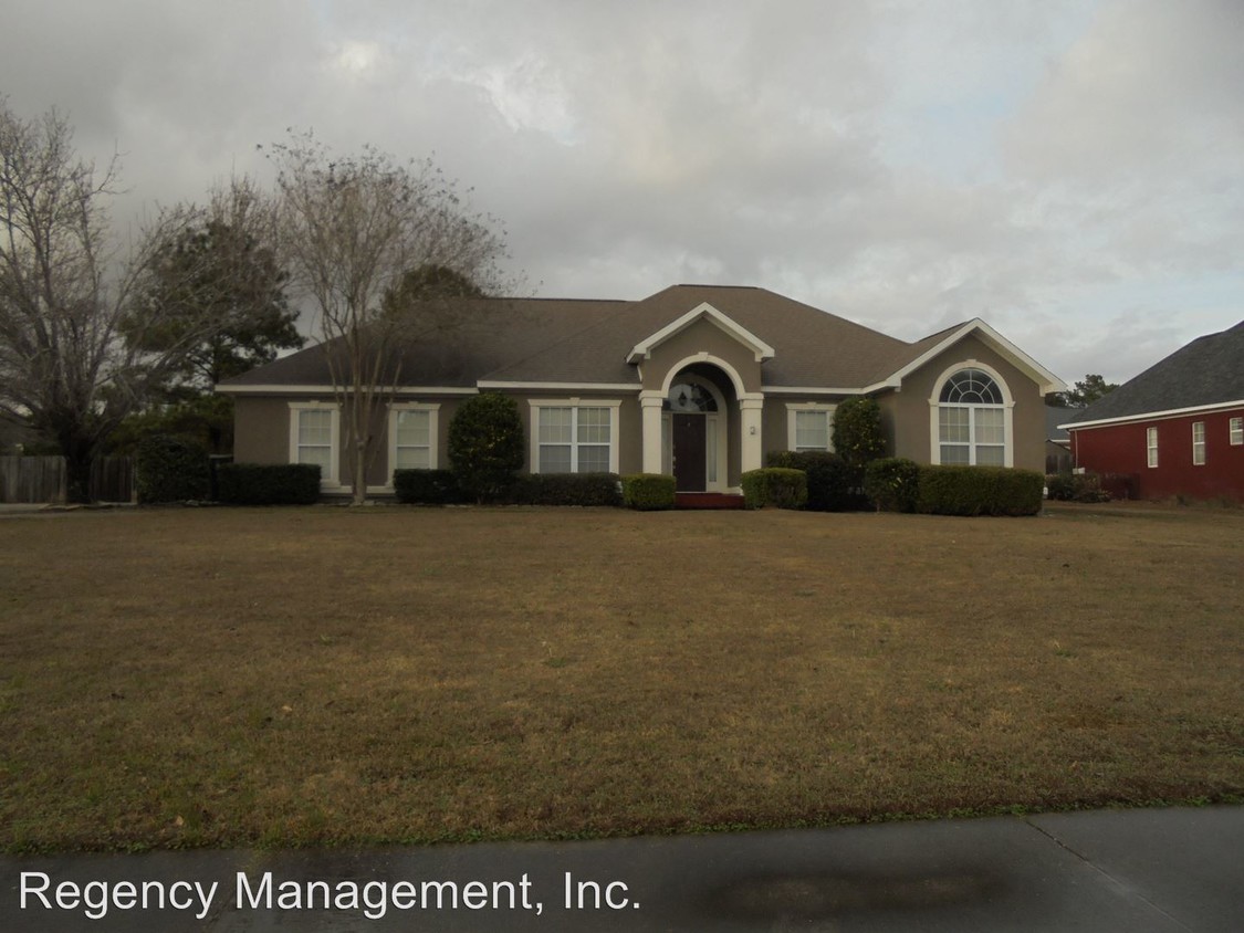 Primary Photo - 113 Telford Pl