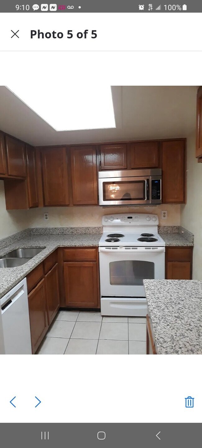 Foto del edificio - 11610 Vance Jackson Rd