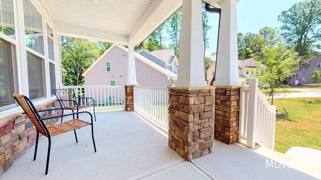 Foto del edificio - 495 Village Bend Dr