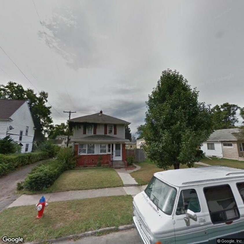 Primary Photo - 2702 Hartzer St